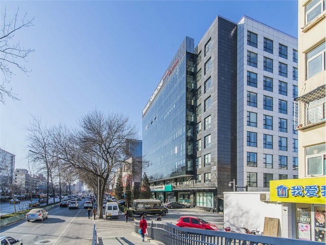 新疆木饰面板厂商